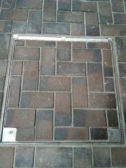 Люк под брусчатку Брус Ли AISI 304 Люк под брусчатку Брус Ли AISI 304