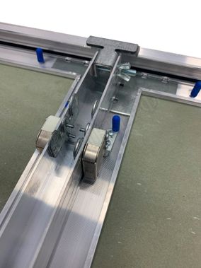 Люк под покраску Хаммер Гиппократ для установки в стену, 2 створки, съёмная перегородка 950*1200 Люк под покраску Хаммер Гиппократ для установки в стену, 2 створки, съёмная перегородка 950*1200